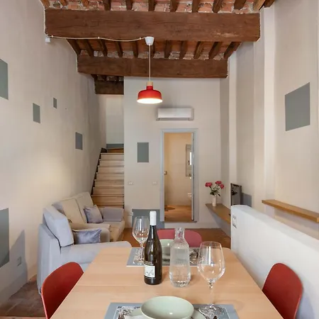 Amina, Charming La Spinetta Nel Borgo Daire
